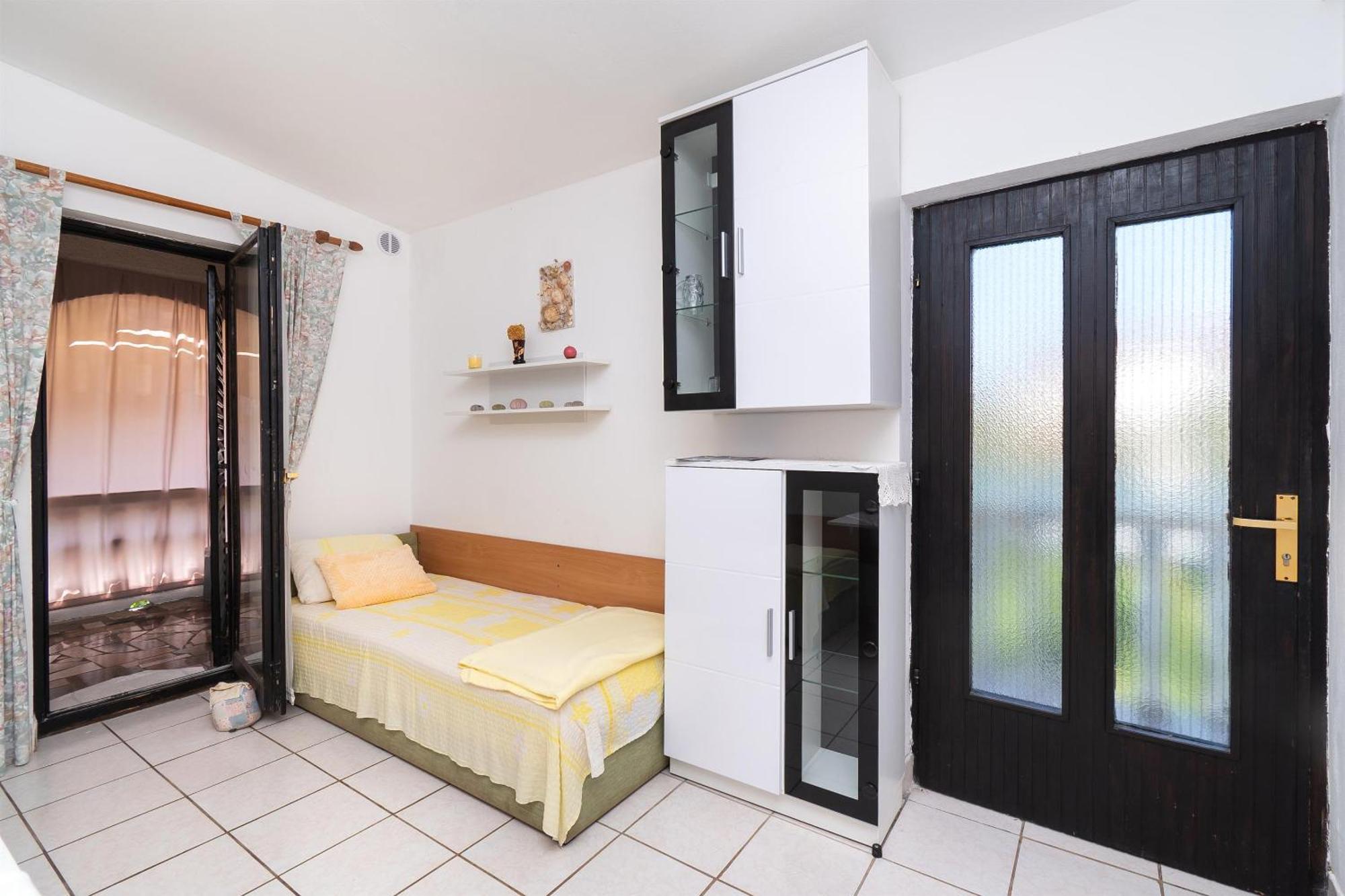 Apartments Stefani วีร์ ภายนอก รูปภาพ