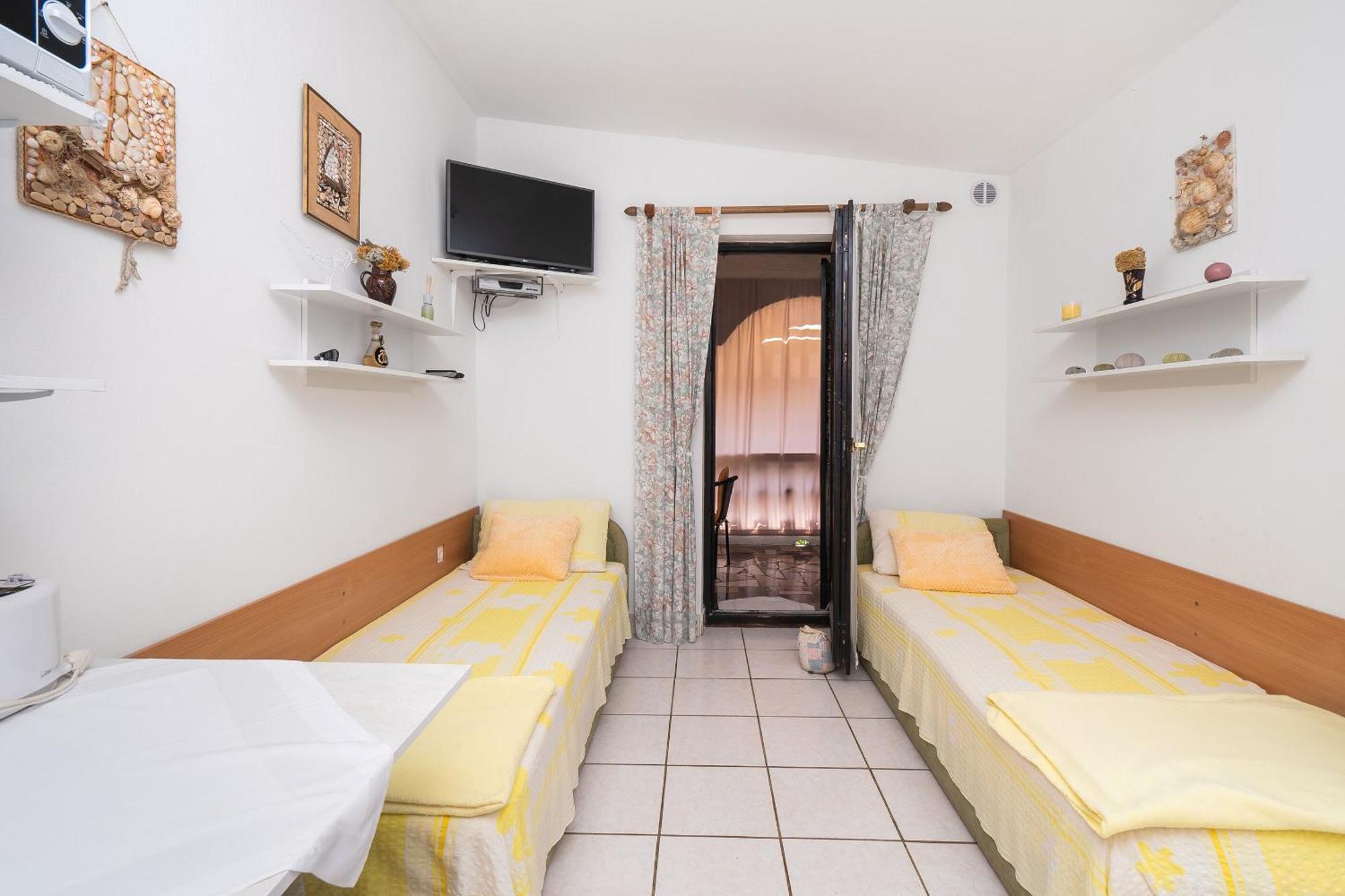 Apartments Stefani วีร์ ภายนอก รูปภาพ